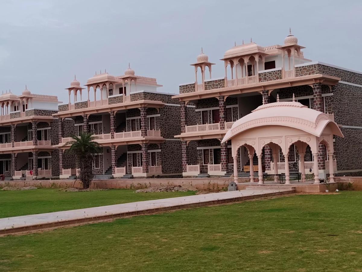 Bhanwar Singh Palace ジャイプール エクステリア 写真
